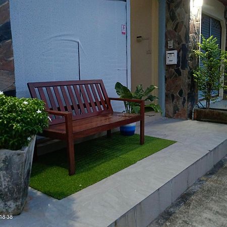In Box Hostel Lipa Noi Dış mekan fotoğraf