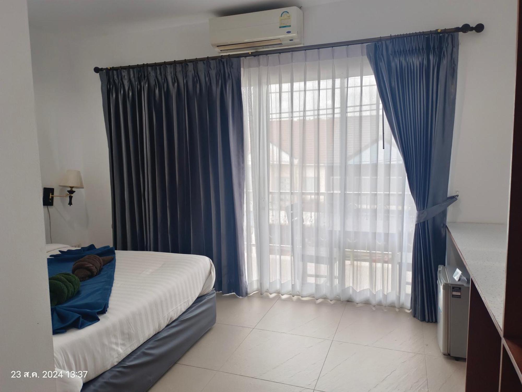 In Box Hostel Lipa Noi Dış mekan fotoğraf
