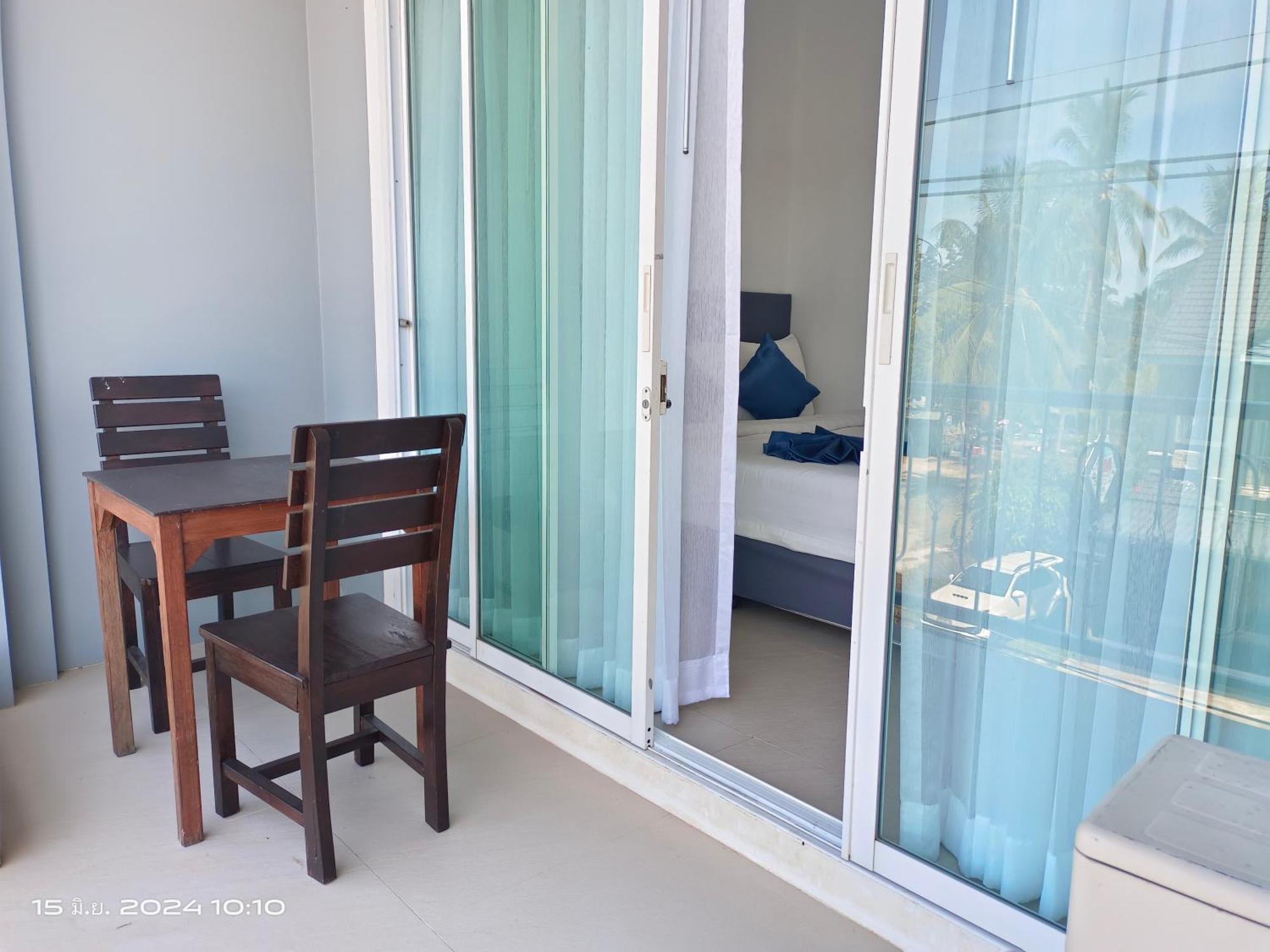 In Box Hostel Lipa Noi Dış mekan fotoğraf